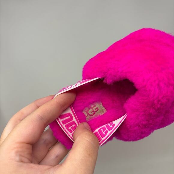 NWOT UGG Fluff Yeah Slides Size 9 Toddler - Picture 6 of 7